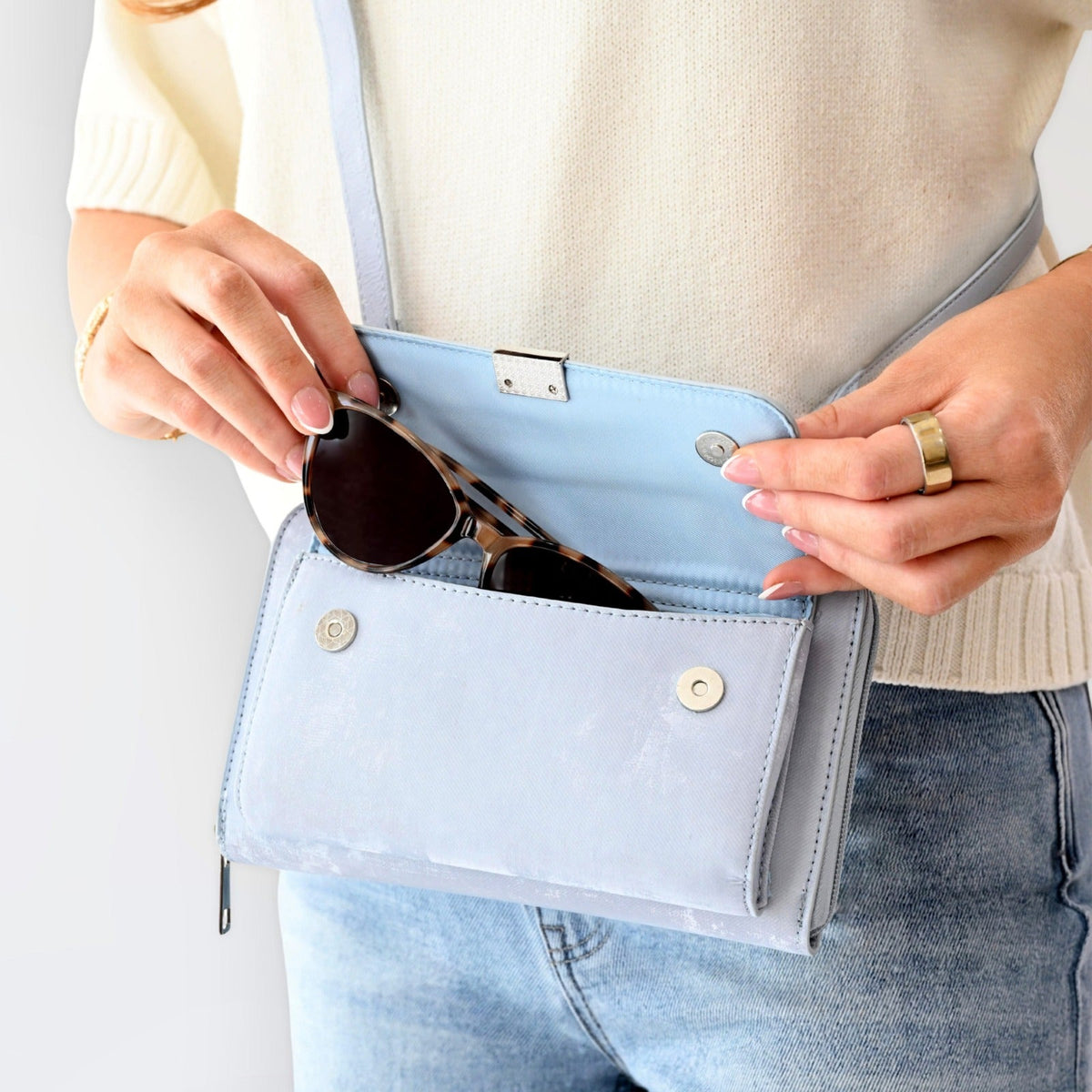 Captiva RFID Touch Screen Purse